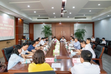 省人大代表、團省委書記何黎斌一行蒞臨浙江鴻禧能源股份有限公司看望在平省人大代表